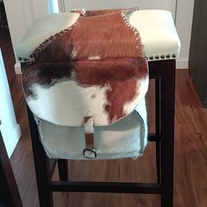 Handmade cowhide motorcycle saddlebags